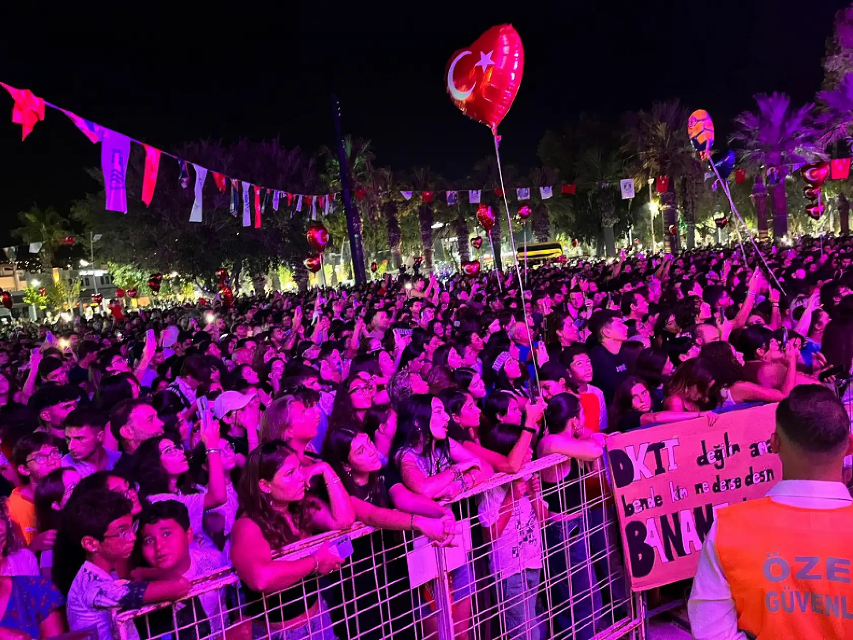 Bodrum'da 30 Ağustos Coşkusu ! Kortej ve Konserlerle Büyük Zafer Kutlandı !