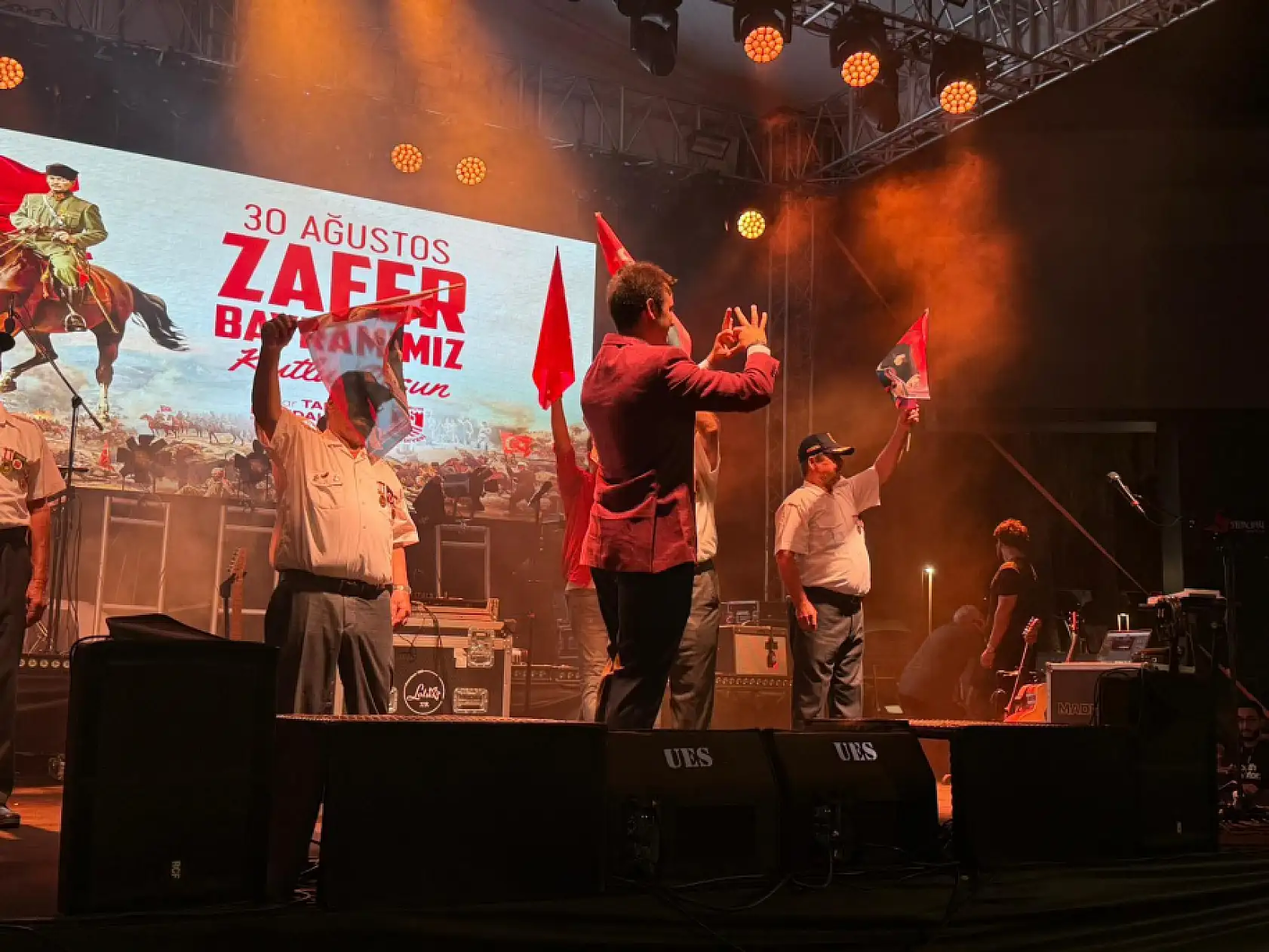 Bodrum'da 30 Ağustos Coşkusu ! Kortej ve Konserlerle Büyük Zafer Kutlandı !