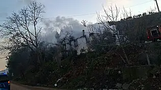 Korkutan yangın: Müstakil ev kül oldu