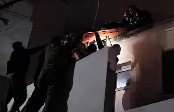 112 koordinasyonunda çatı katında nefes kesen kurtarma