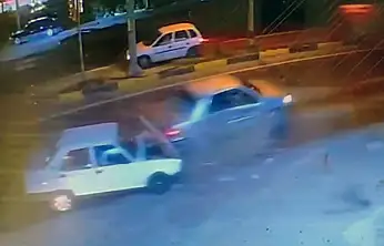 2 kişinin yaralandığı kazanın güvenlik kamera kaydı ortaya çıktı