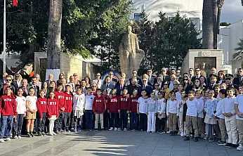 24 Kasım Öğretmenler Günü anlamlı bir törenle kutlandı