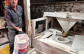 300 yıllık su değirmeni zamana meydan okuyor