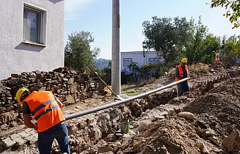 40 yıllık içme suyu hattı yenileniyor