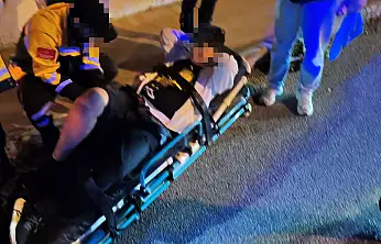 Alkollü motosiklet sürücüsü yağışta kayarak yaralandı