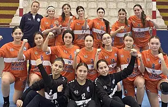 Armada Praxis Yalıkavakspor yıldız kızlar Türkiye yarı finaline kilitlendi