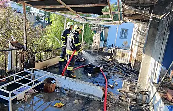 Balkonda korkutan yangın