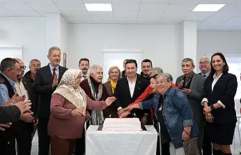 Başkan Aras'tan Yaşamevi'ni mutlu eden ziyaret