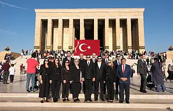 Başkan Mandalinci ve meclis üyeleri Anıtkabir'de