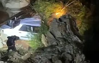 Bir kişi sele kapıldı Arama çalışmaları sürüyor