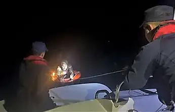 Bodrum açıklarında bitkin halde bulunan düzensiz göçmen kurtarıldı