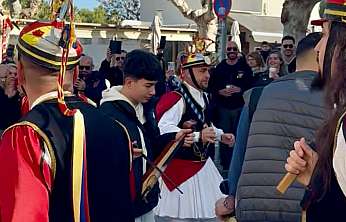 Bodrum'un karşı komşusu Kos Adası'nda kemençeli festival şaşırttı