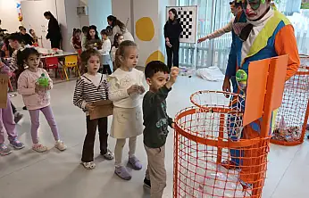 Büyükşehir miniklere geri dönüşüm bilinci aşılıyor