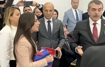 CHP Milletvekili Gizem Özcan'dan boş beslenme çantası tepkisi