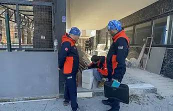 Çöken otelde işçiler 2 saat önce fark edip çalışmayı sonlandırmış