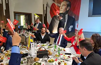 Cumhuriyet coşkusu, Fenerbahçe sevdasıyla birleşti