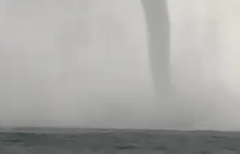 Denizde hortum oluştu