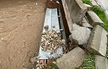 Dere yatağındaki elektrik hatları için acil çözüm çağrısı