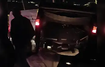 Ehliyetsiz sürücü kaza yaptı 2'si ağır 3 yaralı