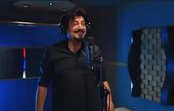 Ekkin Akkaş'tan Bodrum'da çekilen klip yayında