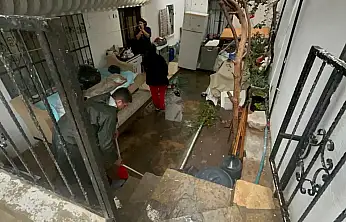 Evleri kanalizasyon bastı Sabahı kâbusa döndüren taşma