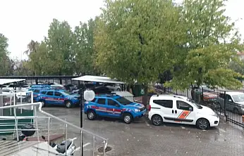 Göçmen kaçakçılığı operasyonunda 10 tutuklama