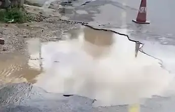 Göle Dönüşen Yol Pes Dedirtti