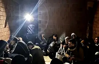 İnşaata saklanan göçmenler yakalandı