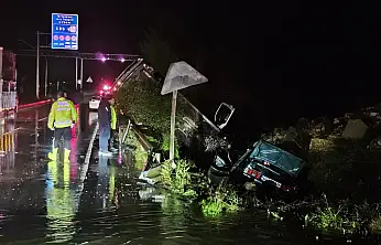 Kaynar kavşağı'nda zincirleme kaza: 3 kişi yaralandı