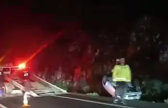 Kontrolden çıkan araç takla attı