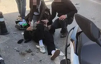 Motosikletler kafa kafaya çarpıştı 1 yaralı