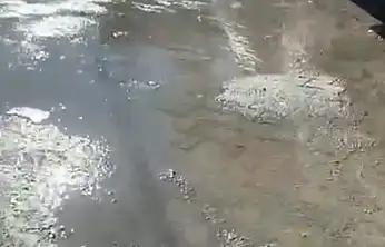 Ortakent'te yine su patlağı evde su yok sokakta tonlarca akıyor