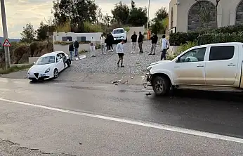 Sahil yolunda ticari araç kazası