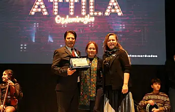 TED Bodrum koleji'nde Attila Özdemiroğlu anısına ustaya saygı gecesi