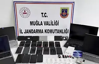 Üç ilde dolandırıcılık operasyonu 10 şüpheli tutuklandı