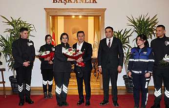 Uyuşturucuya geçit vermeyen ekibe Başkan Aras'tan ödül