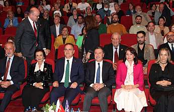 Vali Hanım seyirciyle buluştu