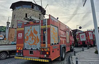 Yalıtım sırasında alevler yükseldi