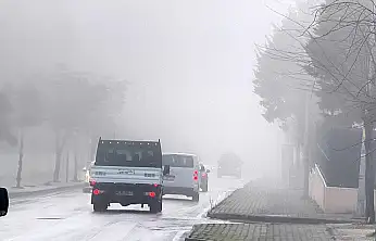 Yoğun sis etkili oldu