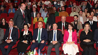 Vali Hanım seyirciyle buluştu