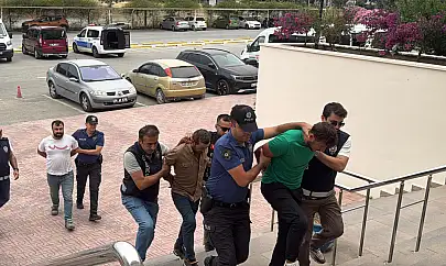 Polise saldıran alkollü sürücüler adliyeye sevk edildi