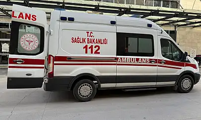 Üçüncü kattan düşen adam ağır yaralı