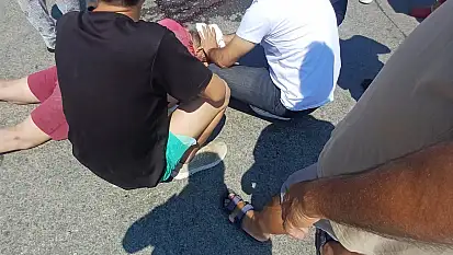 Başını kaldırıma çarpan sürücü kan kaybetti hastaneye kaldırıldı