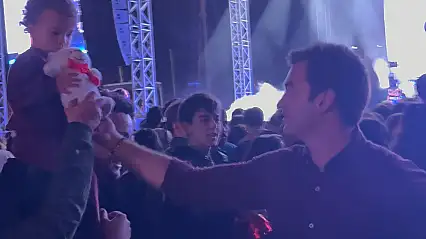 14 Şubat Konserinde Mandalinci'den sürpriz hediyeler