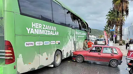 Bodrum FK otobüsü Gümbet'te kazaya karıştı