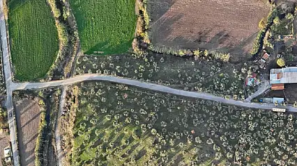 Büyükşehir'den Milas'ın Kırsal Mahallesine Yol Yatırımı