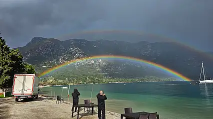 Çifte gökkuşağı hayran bıraktı