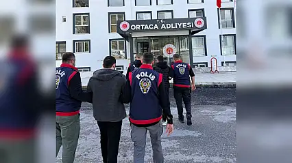 Cinayet suçundan aranan iki hükümlü yakalandı