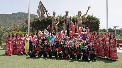 Kadın Velilerden Halk Oyunları Gösterisi: TED Bodrum'da Unutulmaz 19 Mayıs