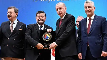 Kocadon'a Hizmet Şeref Plaketi Cumhurbaşkanı Erdoğan'dan